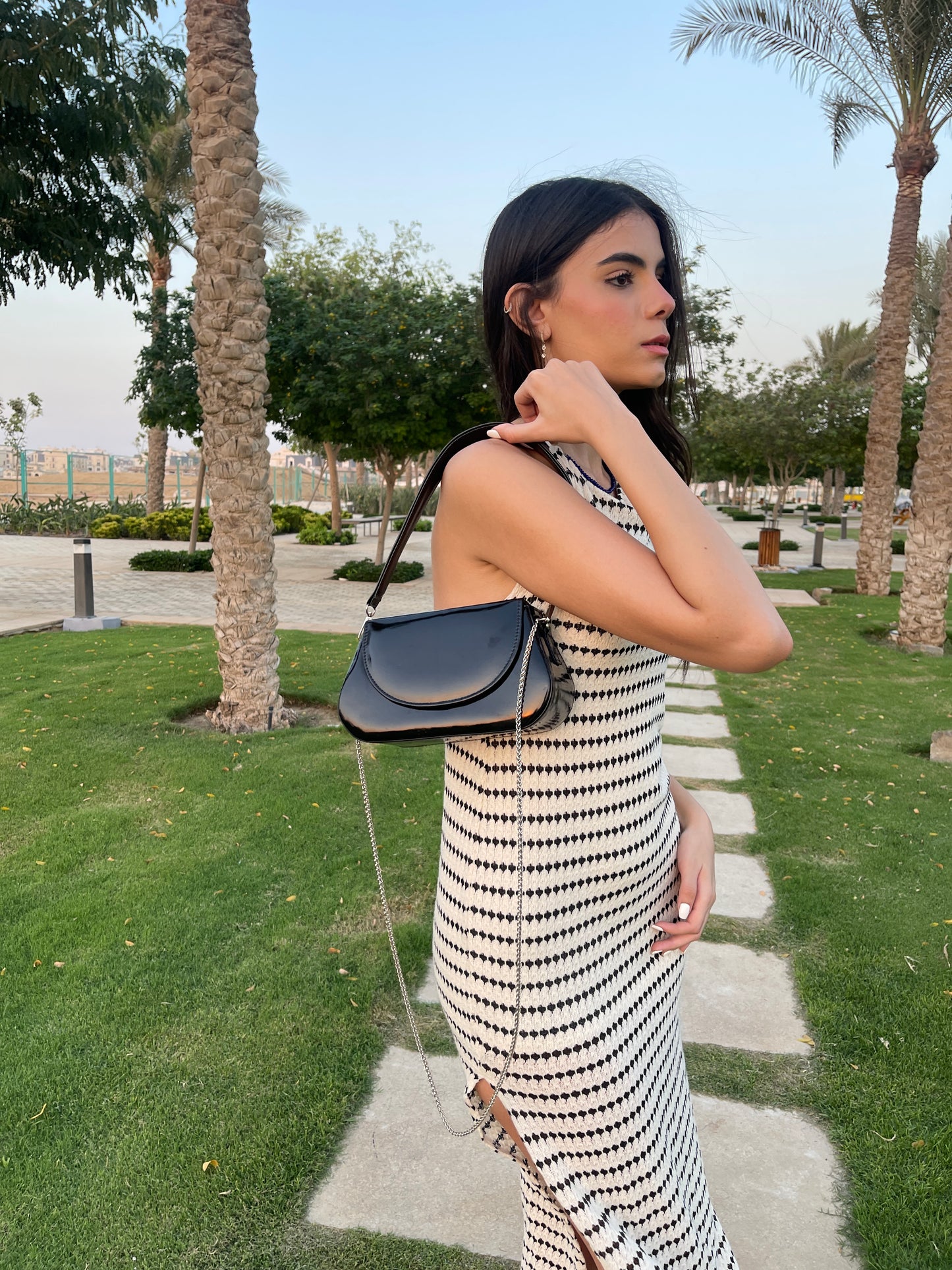 Black Verne Wave Bag
