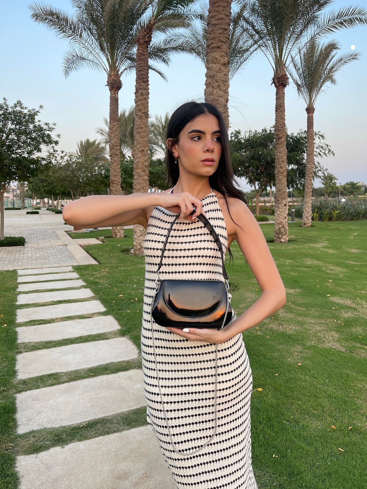 Black Verne Wave Bag